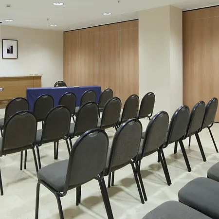 Vertice 4* Seville