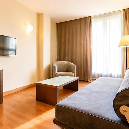 Vertice 4* Sevilla